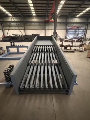 Quality XY Heavy Duty Grizzly Feeder Uniform Feeding Pre Screening High Output Feeder factory